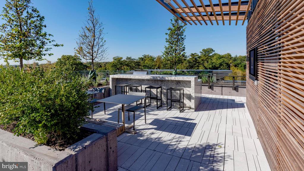 4900 MOORLAND LANE PH 503