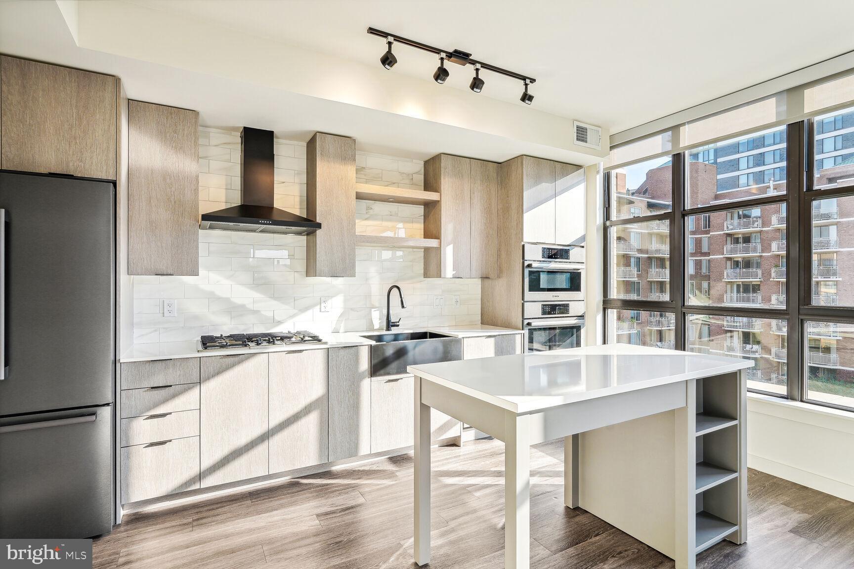 4900 MOORLAND LANE PH 503