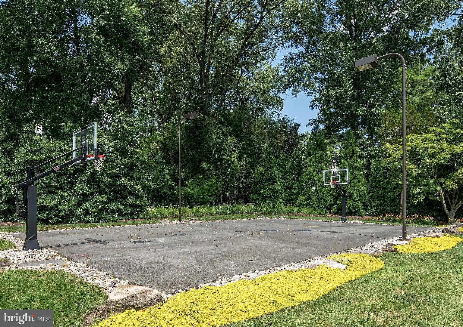 9005 CONGRESSIONAL COURT