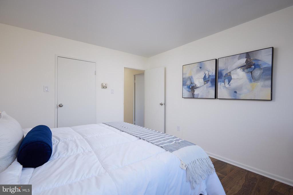 4720 CHEVY CHASE DRIVE 306