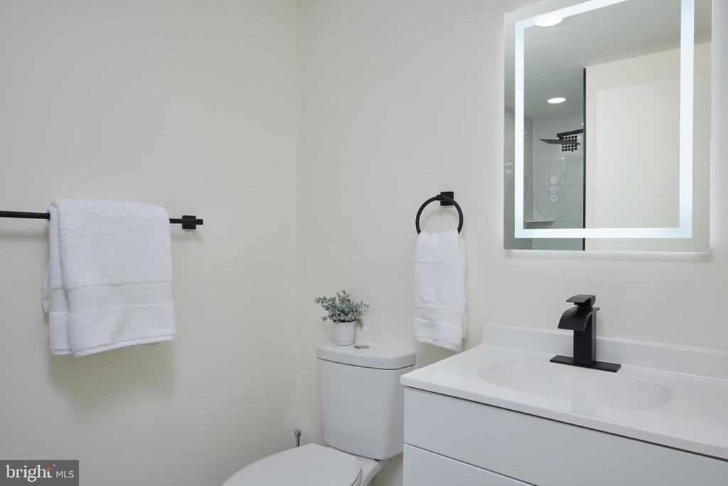4720 CHEVY CHASE DRIVE 306