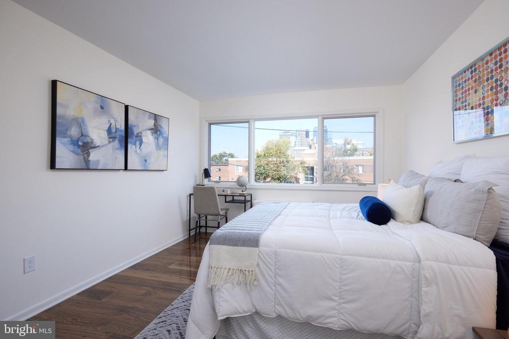 4720 CHEVY CHASE DRIVE 306