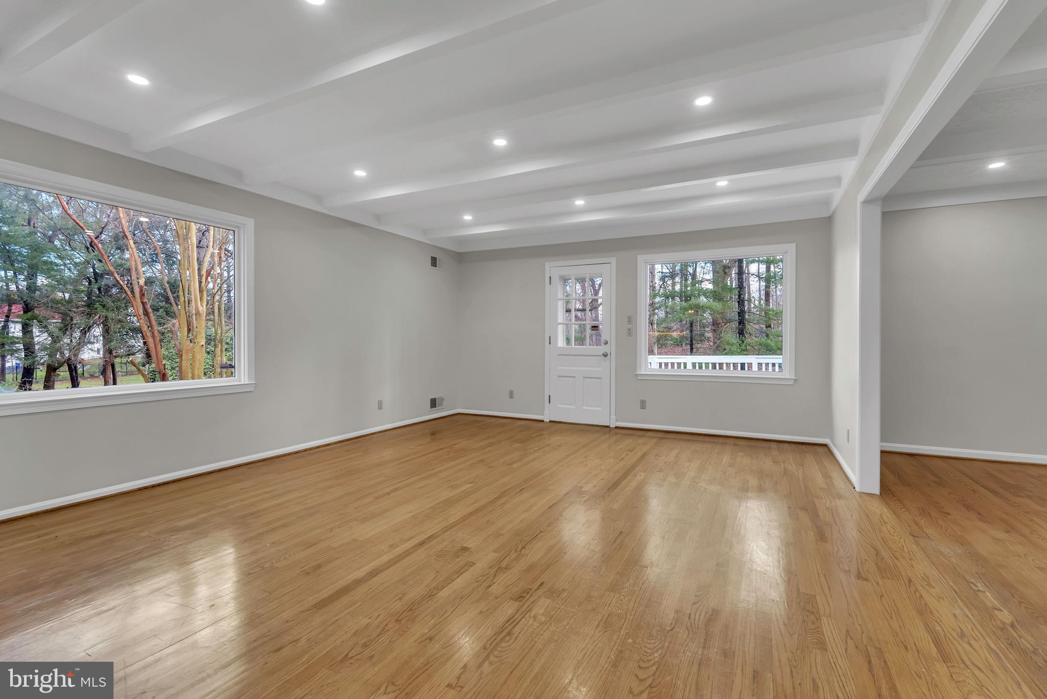 8616 CHATEAU DRIVE