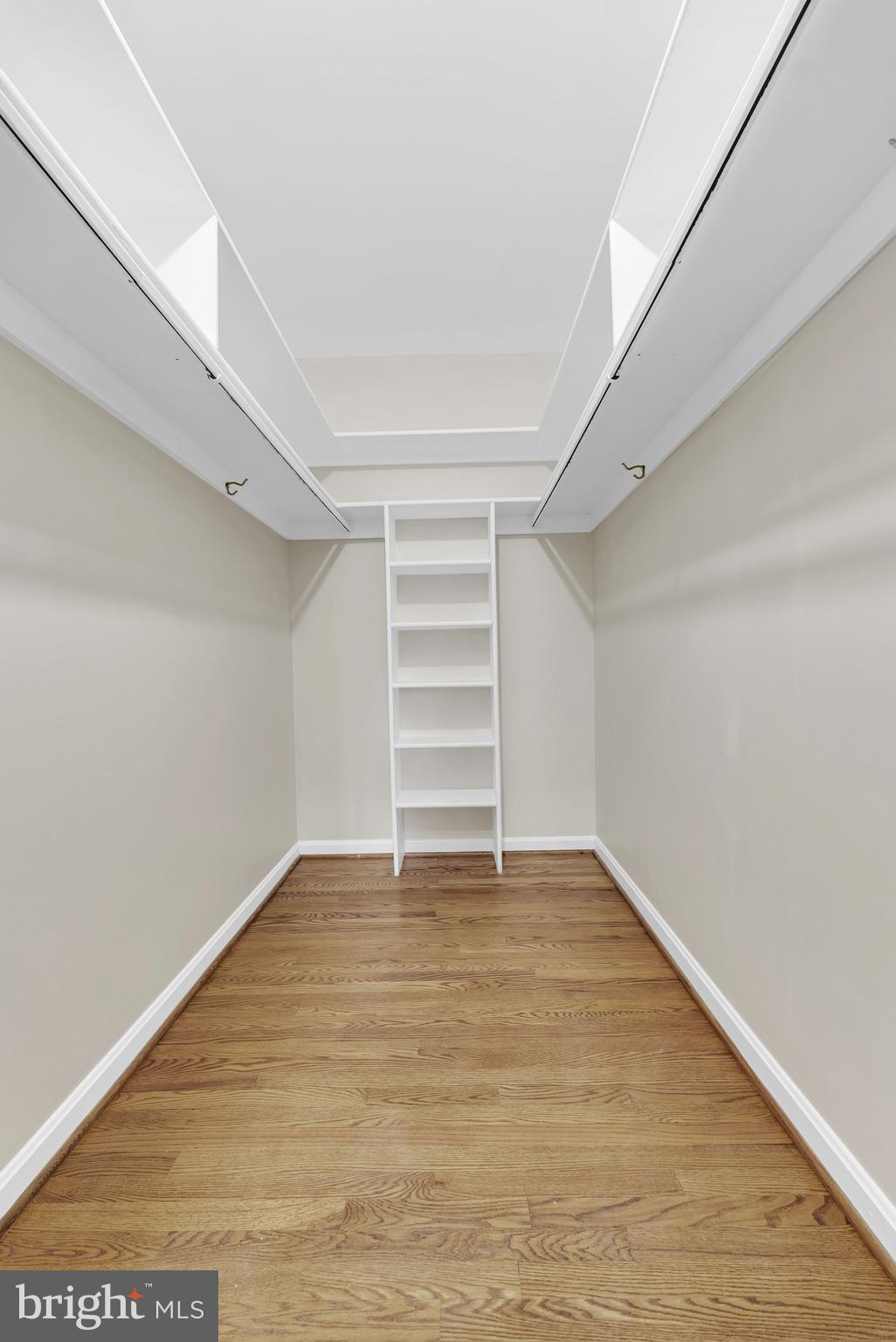 8616 CHATEAU DRIVE