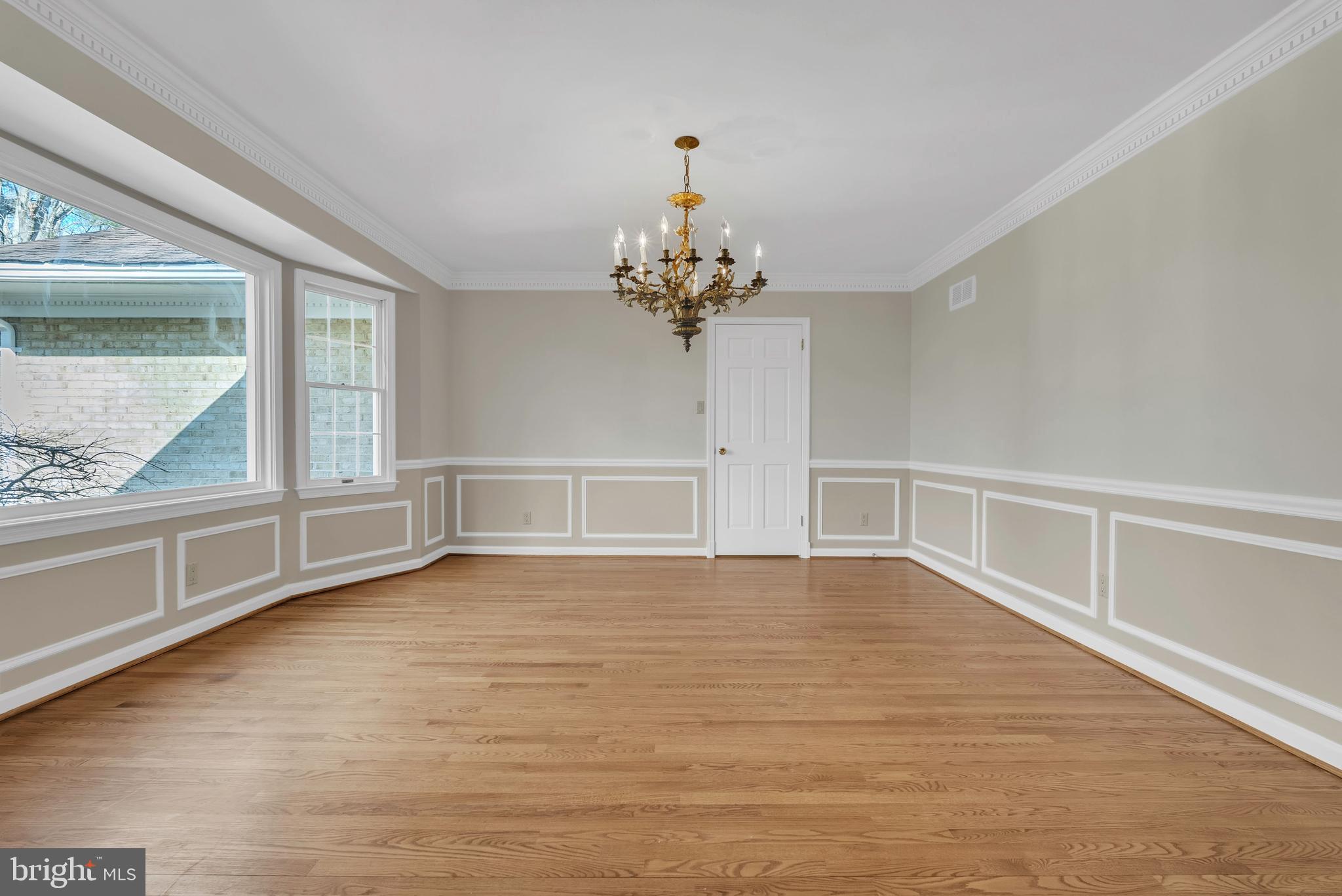 8616 CHATEAU DRIVE