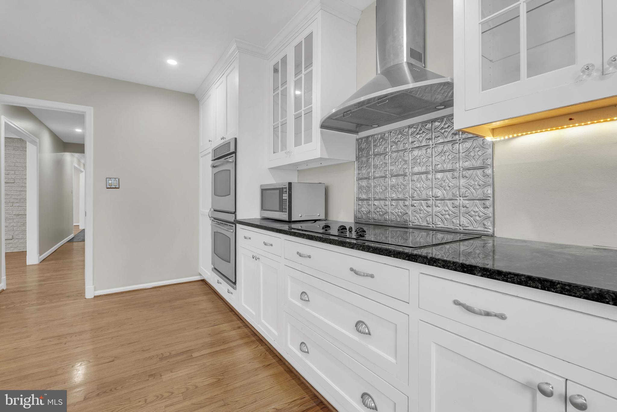 8616 CHATEAU DRIVE