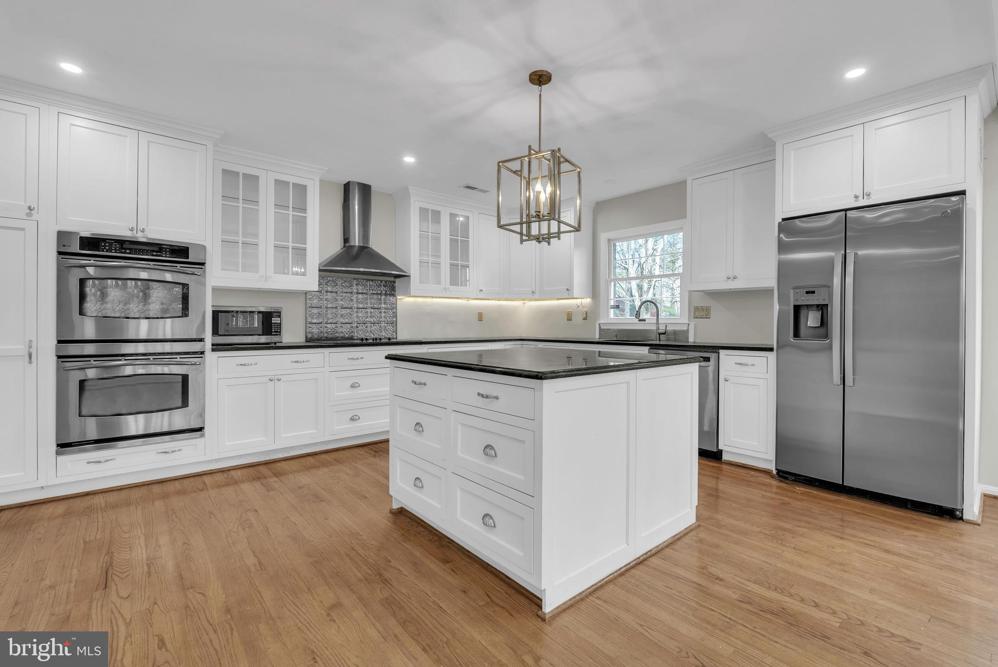 8616 CHATEAU DRIVE