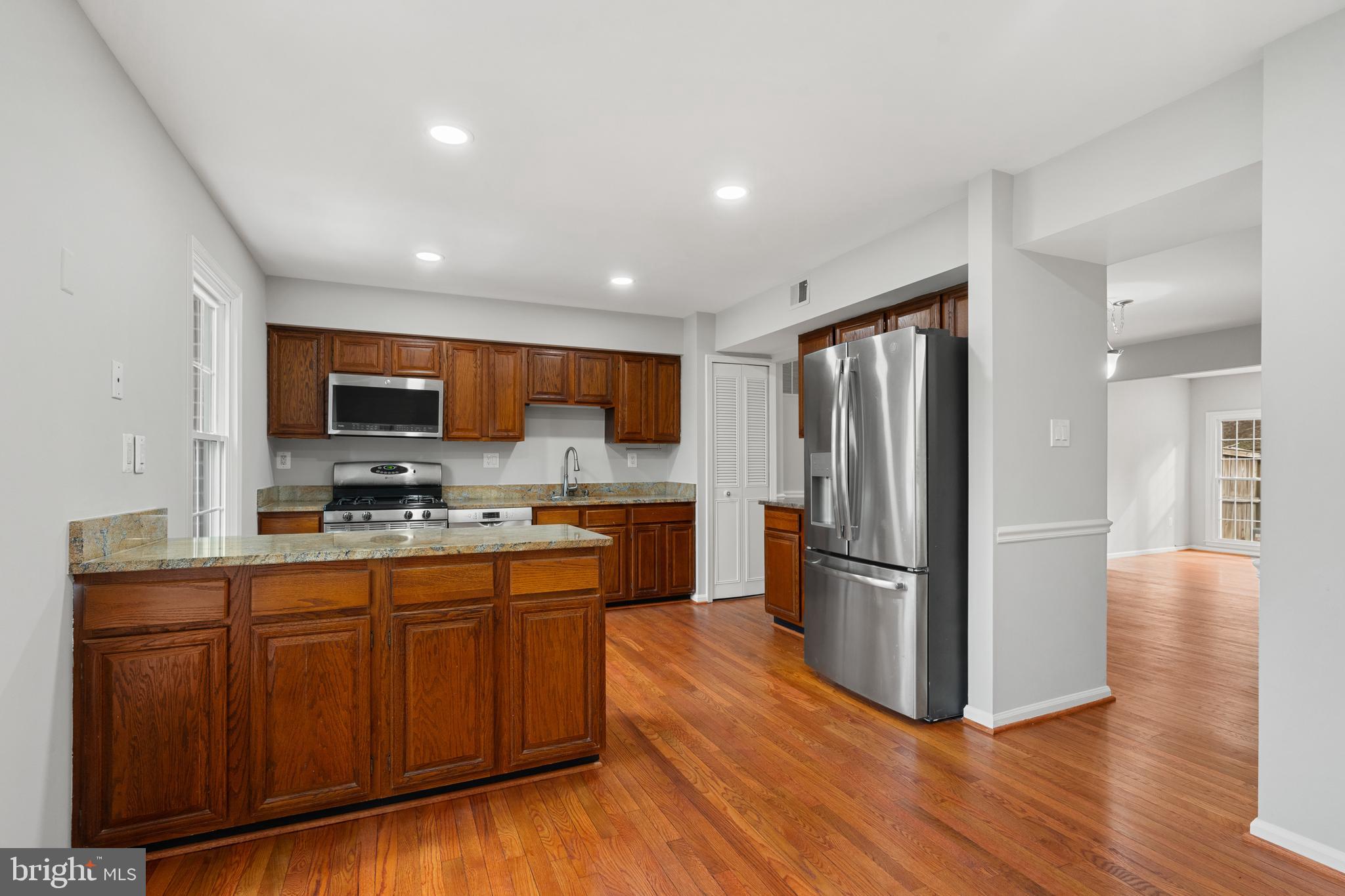 6426 NEEDLE LEAF DRIVE