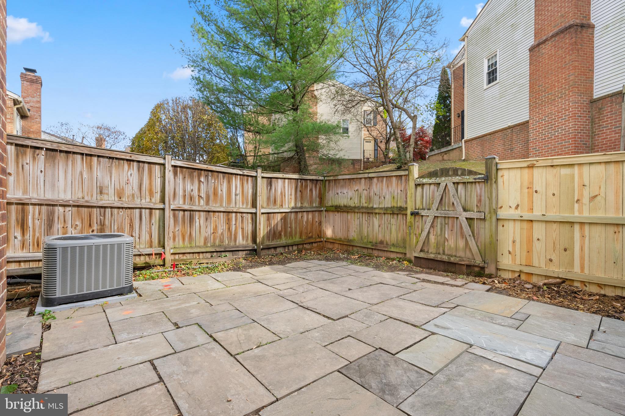 6426 NEEDLE LEAF DRIVE