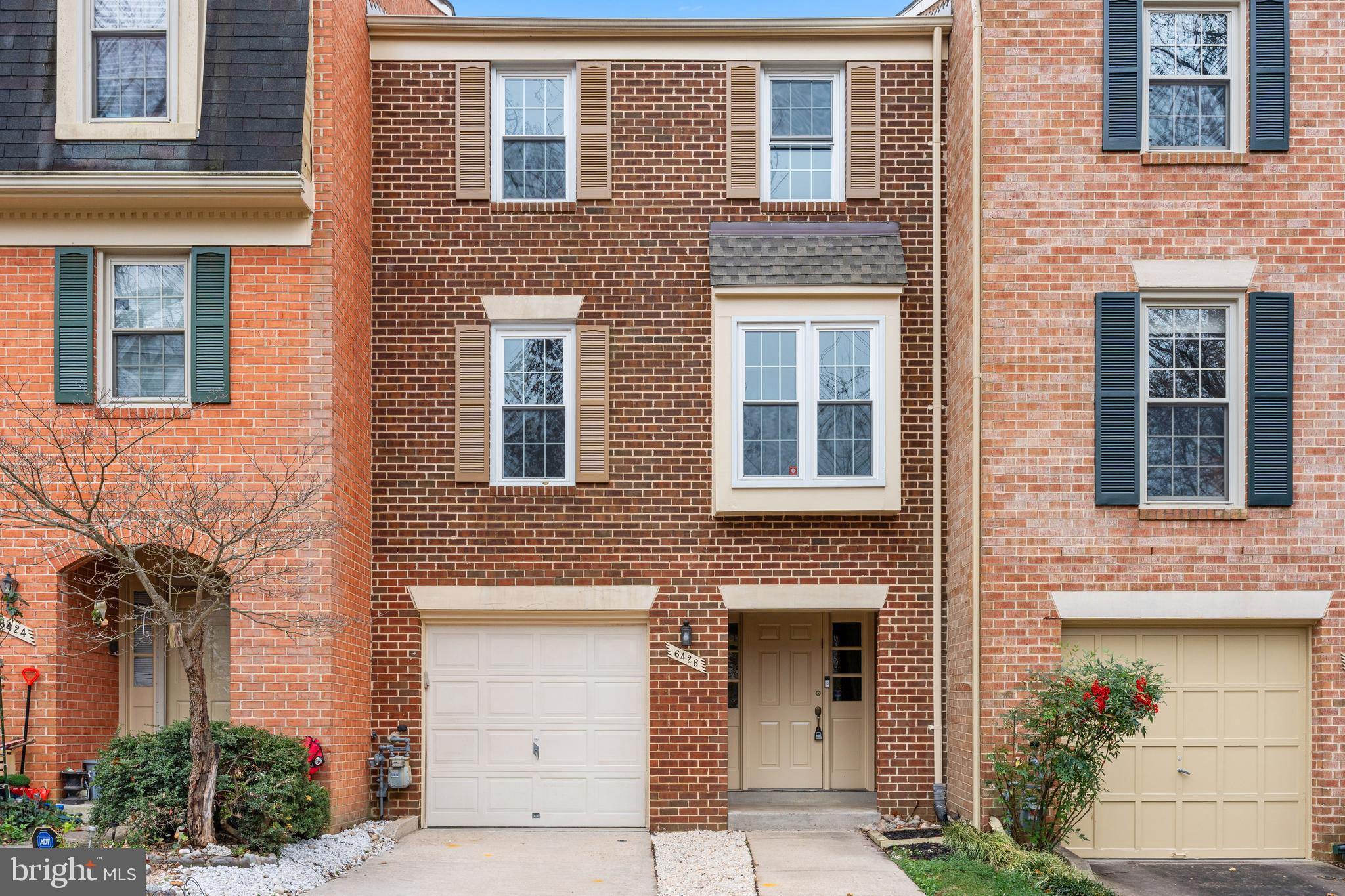 6426 NEEDLE LEAF DRIVE