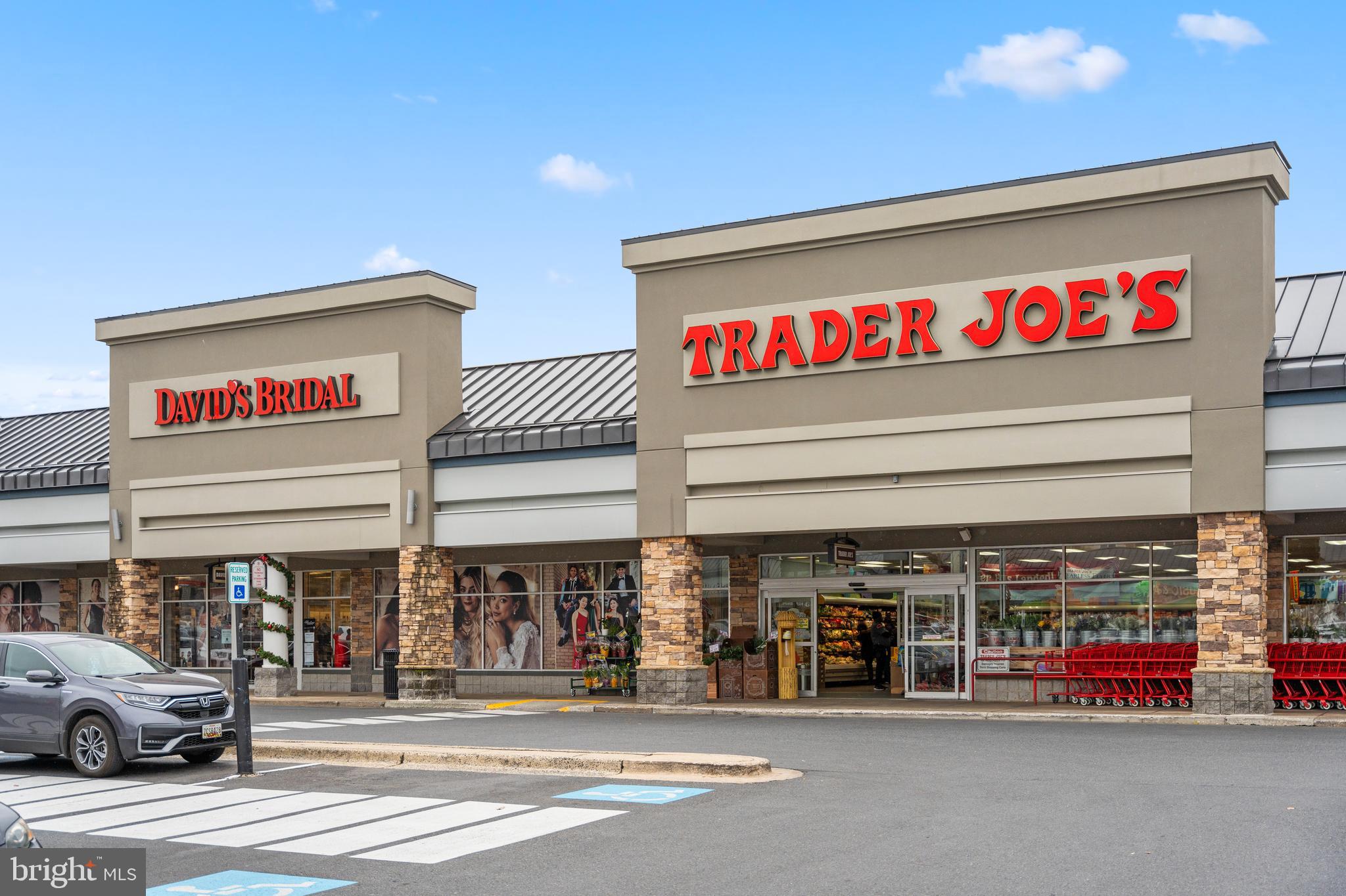 6426 NEEDLE LEAF DRIVE