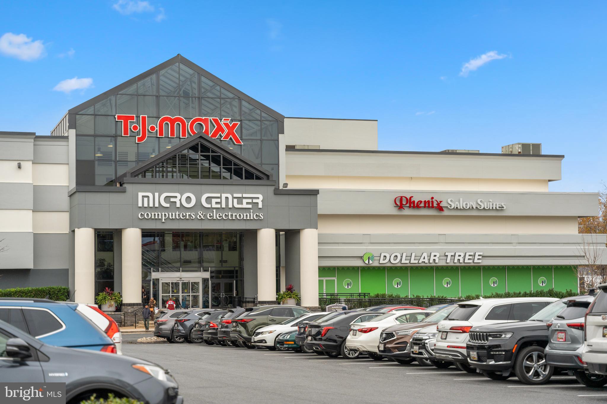 6426 NEEDLE LEAF DRIVE