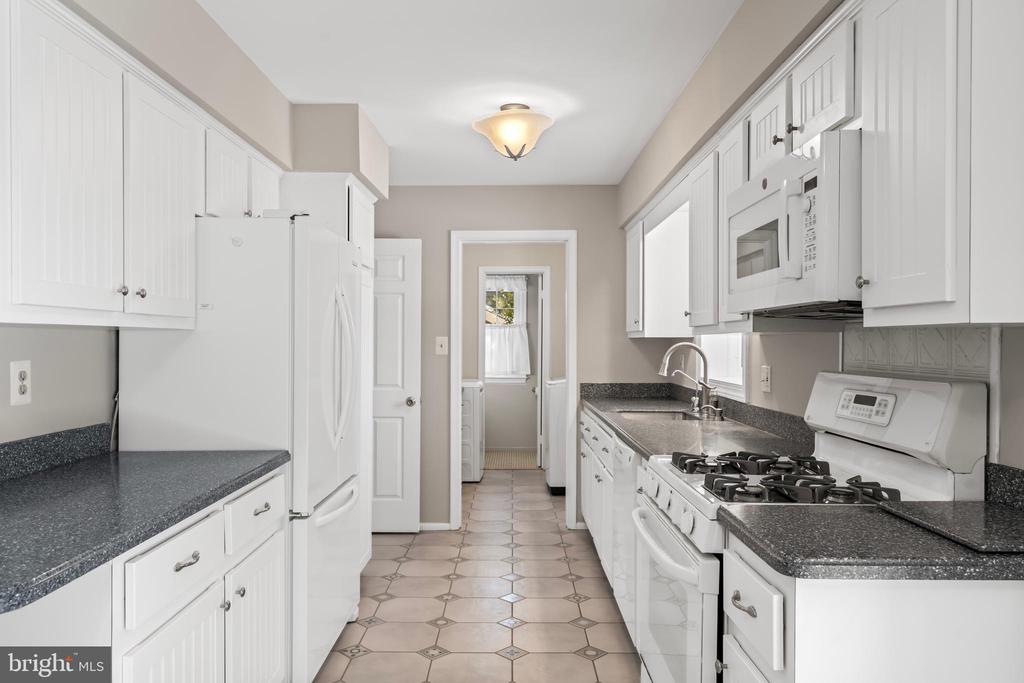 17224 BLOSSOM VIEW DRIVE