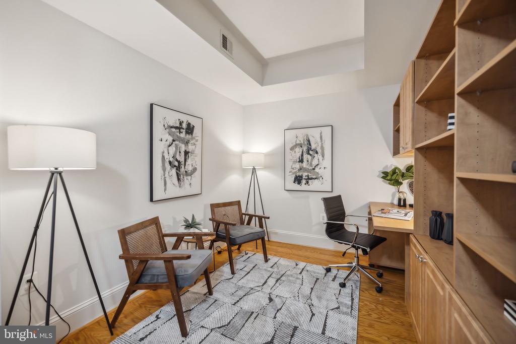 4821 MONTGOMERY LANE 404