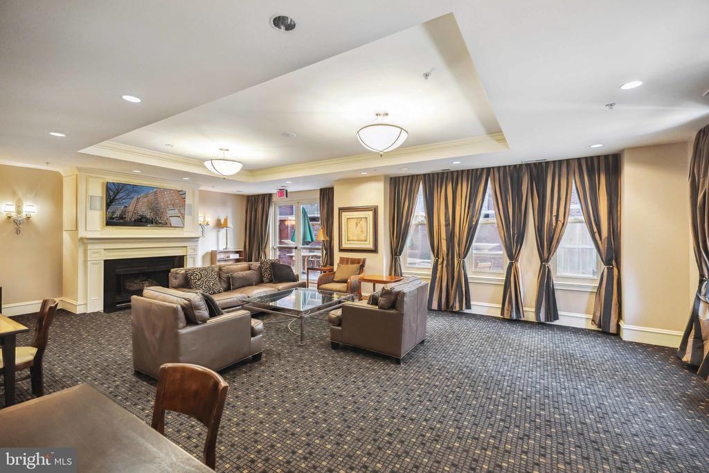 4821 MONTGOMERY LANE 404