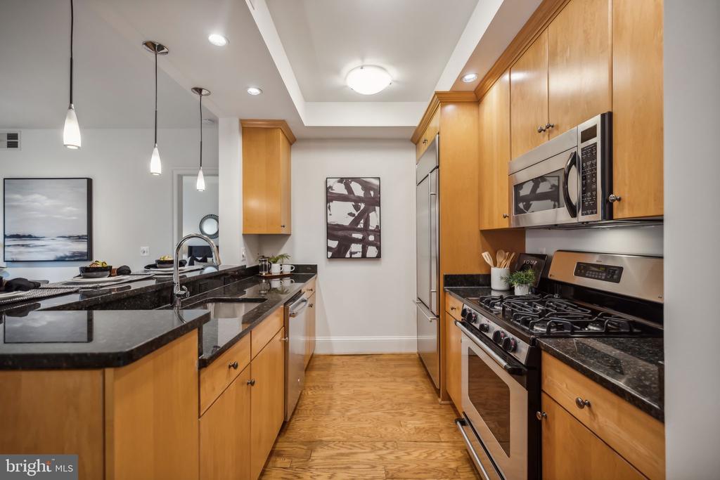 4821 MONTGOMERY LANE 404