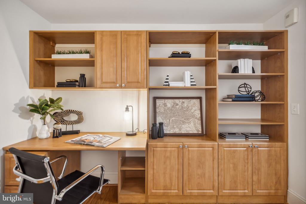 4821 MONTGOMERY LANE 404