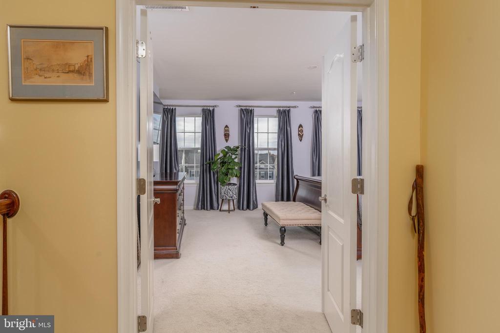 22936 NEWCUT ROAD 2282