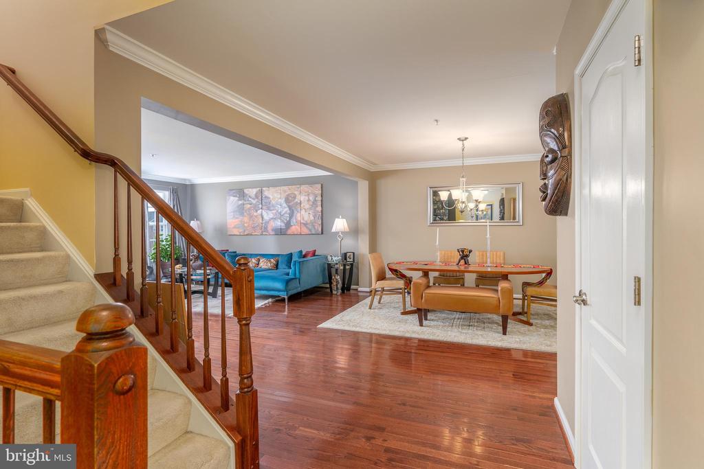 22936 NEWCUT ROAD 2282
