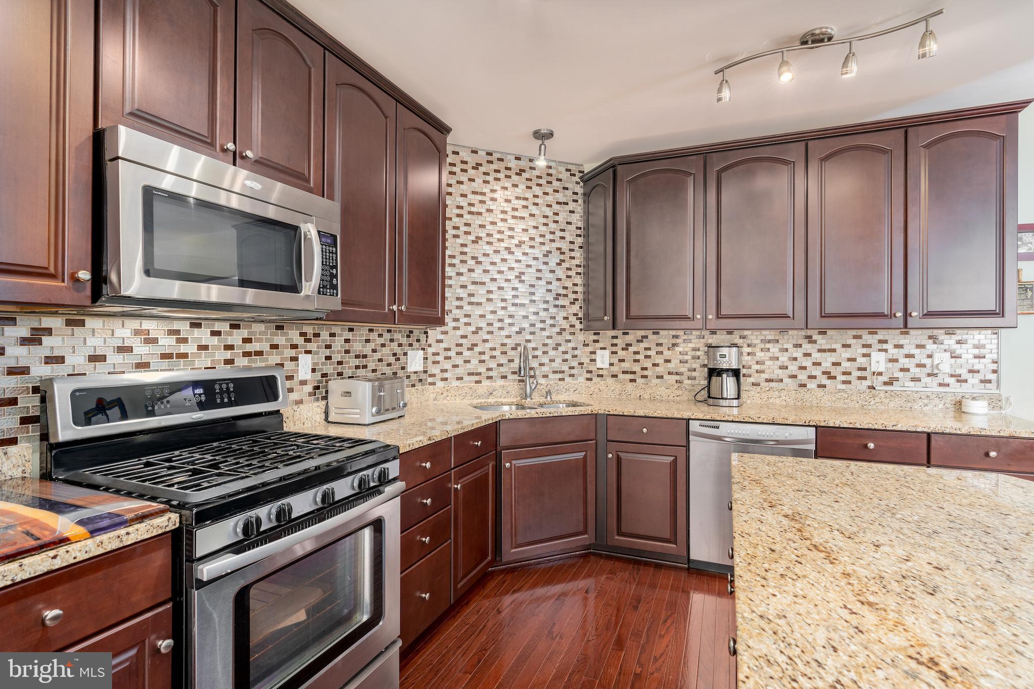 22936 NEWCUT ROAD 2282