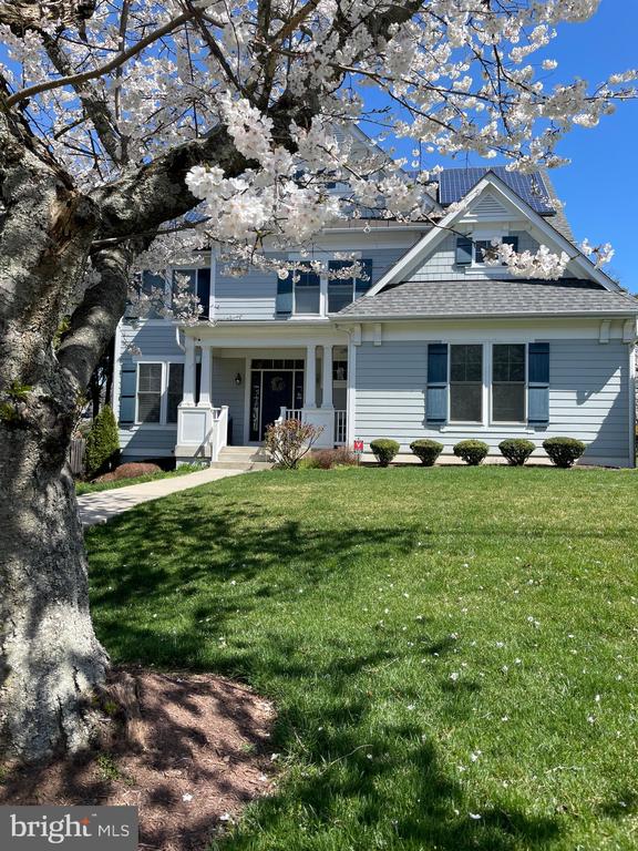 6409 LANDON LANE