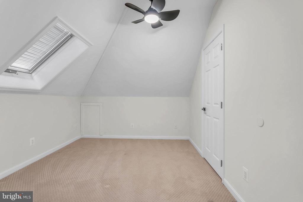 11500 TWINING LANE