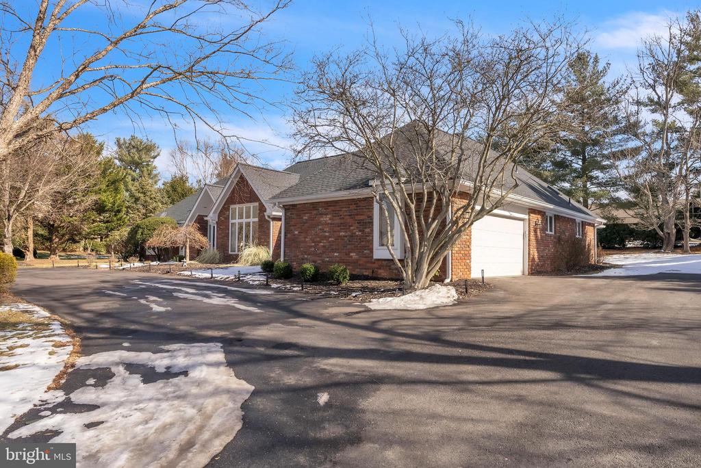 11500 TWINING LANE