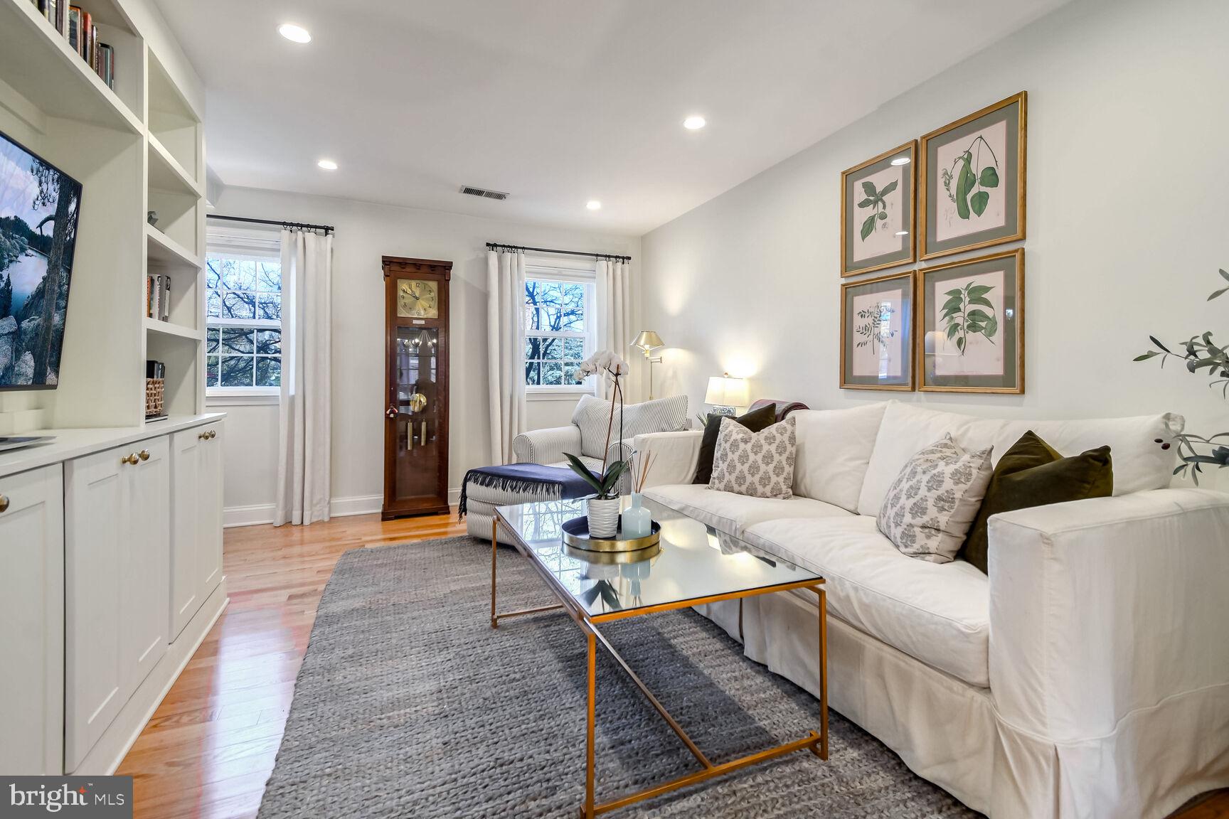 5048 BRADLEY BOULEVARD 5