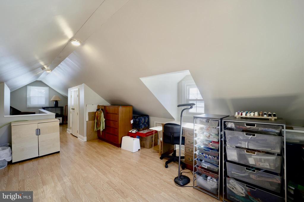 617 RAY DRIVE