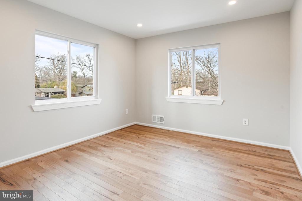 1503 CRESTLINE ROAD