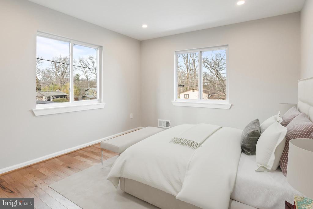 1503 CRESTLINE ROAD