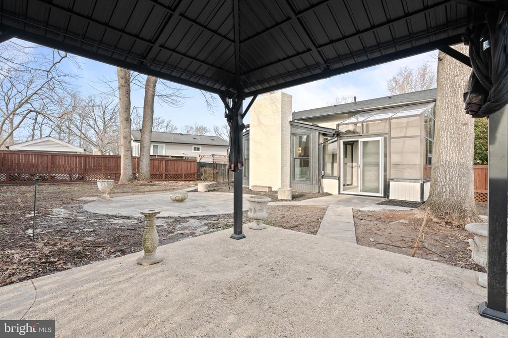 1503 CRESTLINE ROAD