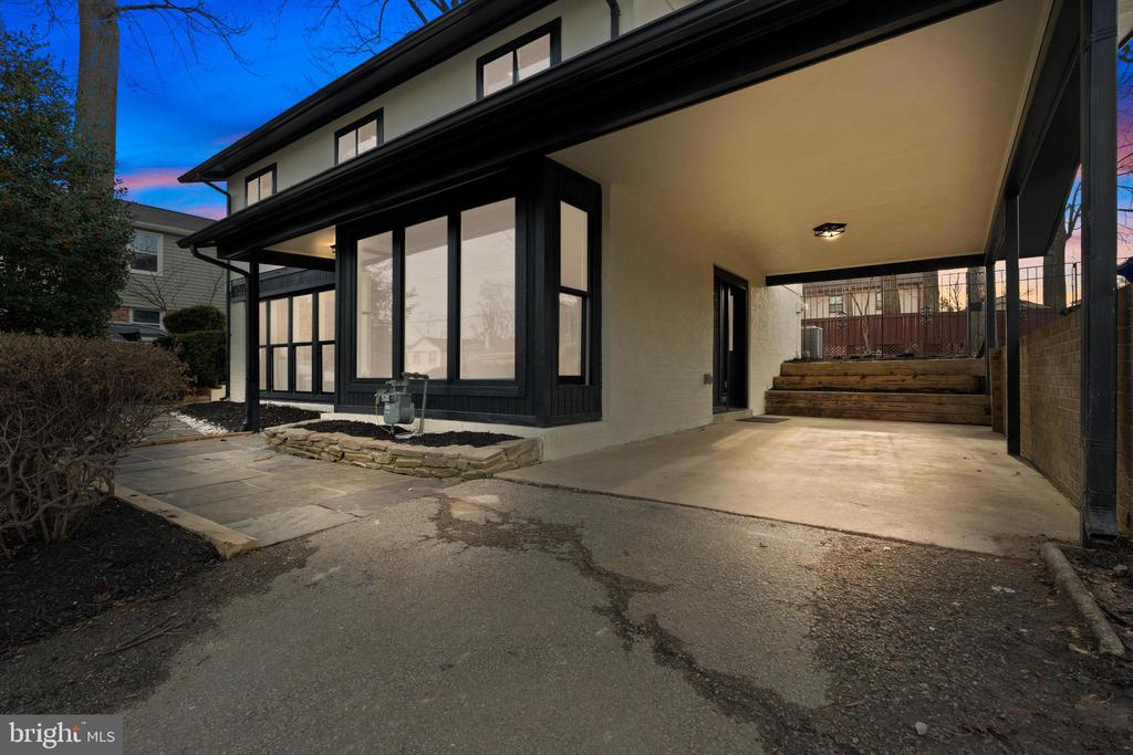 1503 CRESTLINE ROAD
