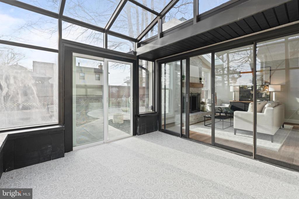 1503 CRESTLINE ROAD