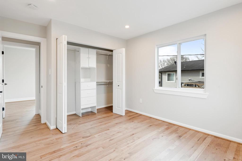 1503 CRESTLINE ROAD