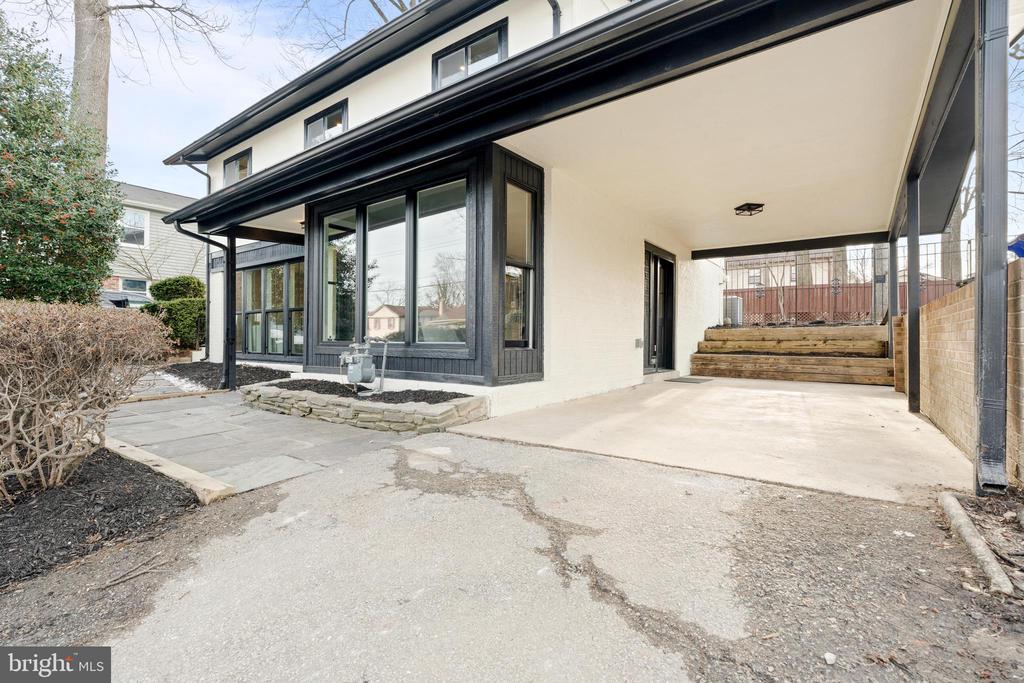 1503 CRESTLINE ROAD