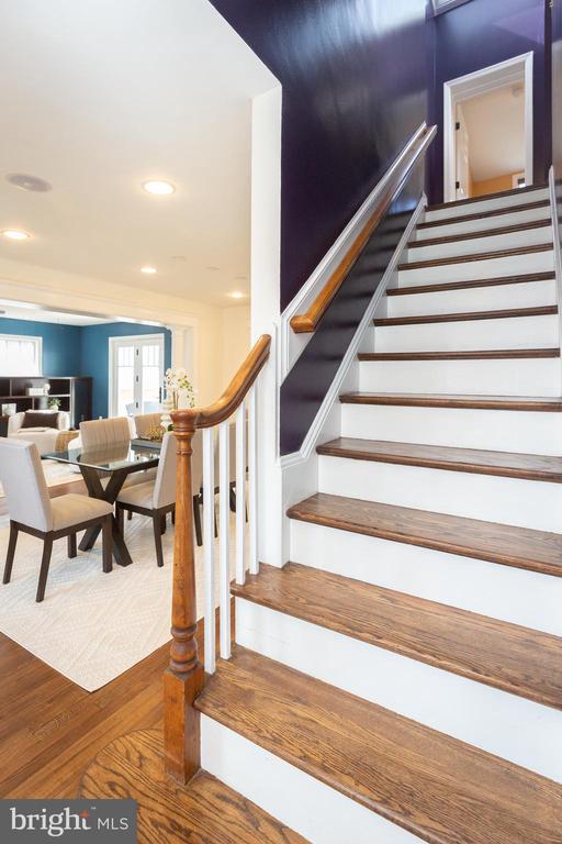 1213 FOREST GLEN ROAD