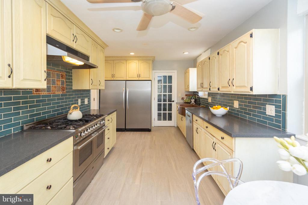 1213 FOREST GLEN ROAD