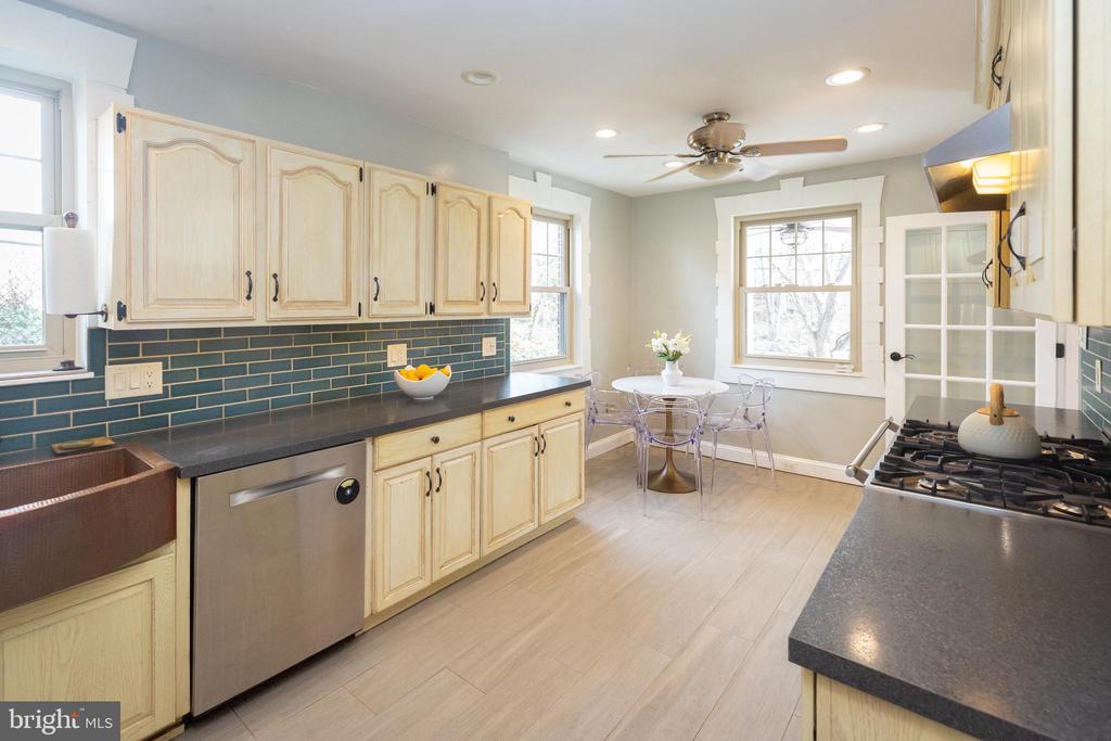 1213 FOREST GLEN ROAD