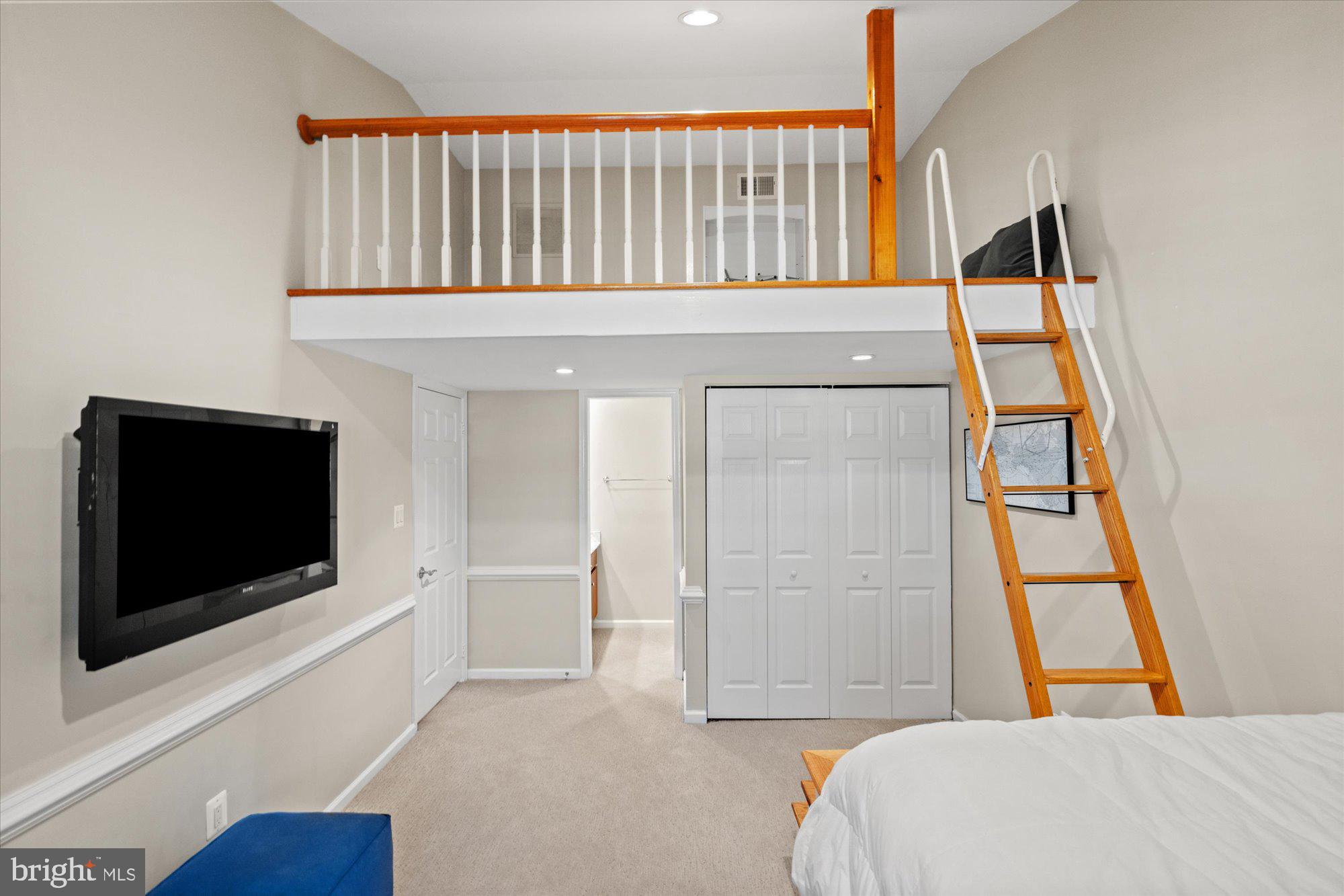 9421 TURNBERRY DRIVE