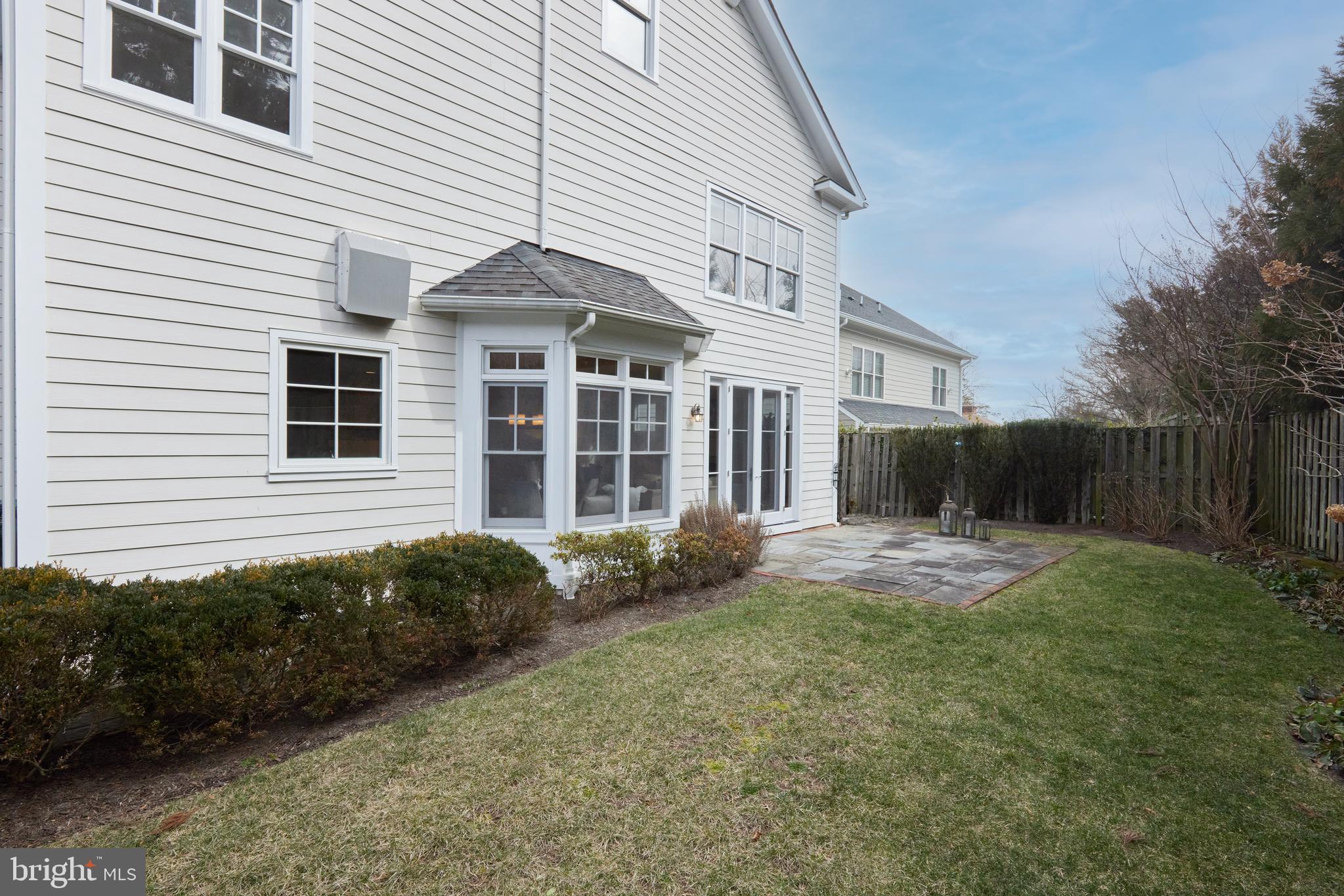 3316 SHEPHERD STREET