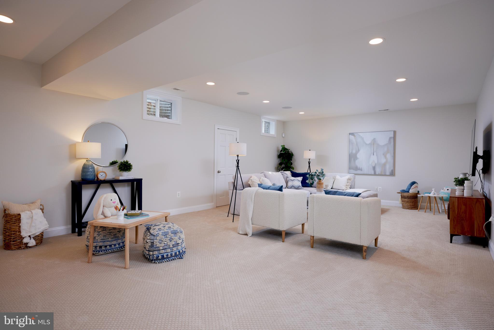 3316 SHEPHERD STREET