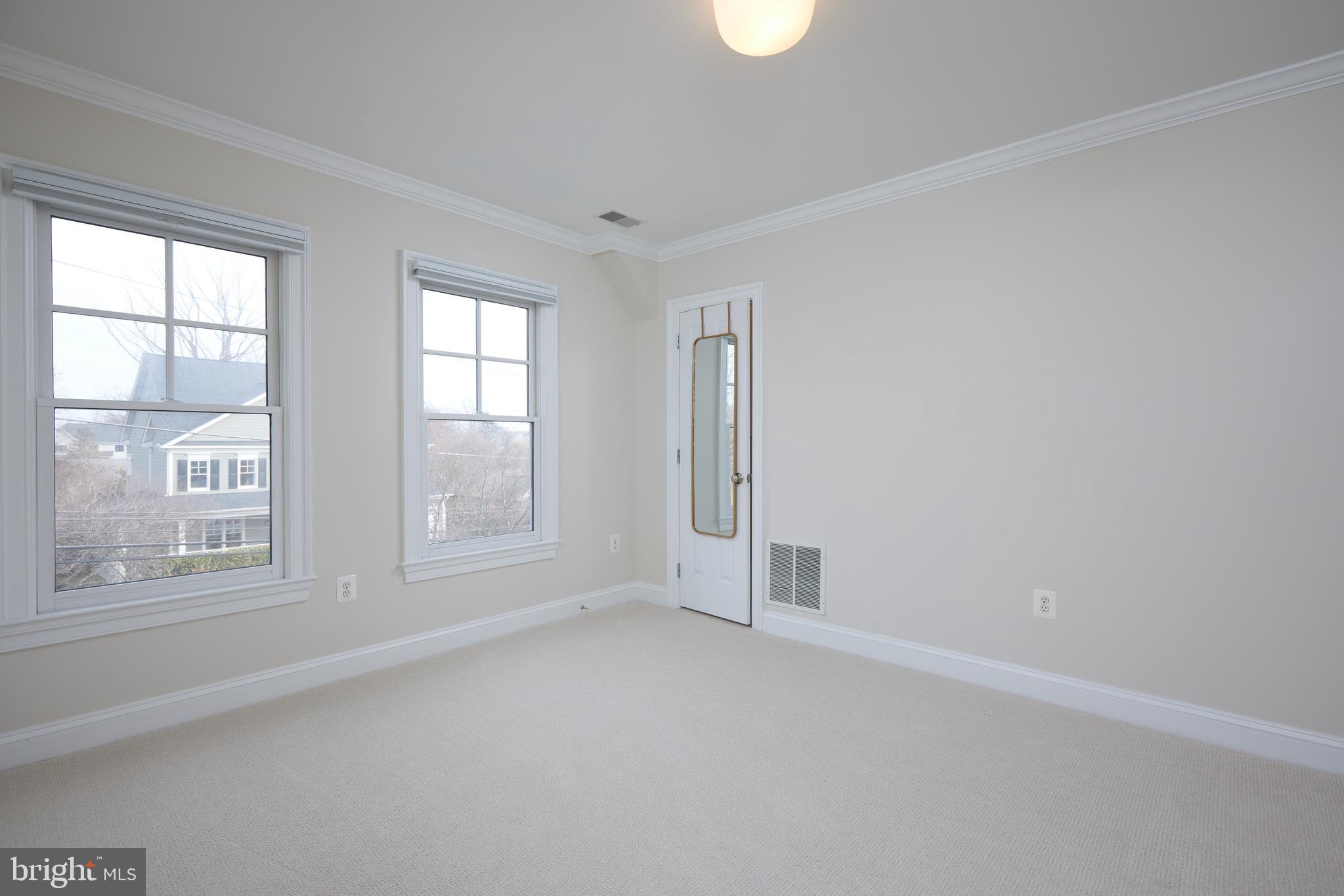 3316 SHEPHERD STREET