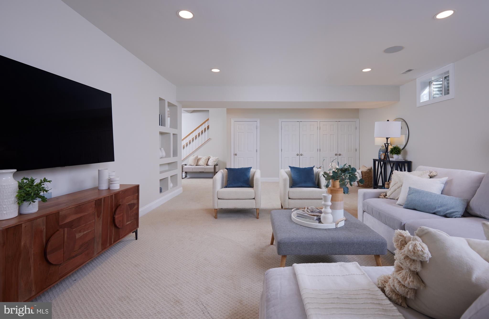 3316 SHEPHERD STREET