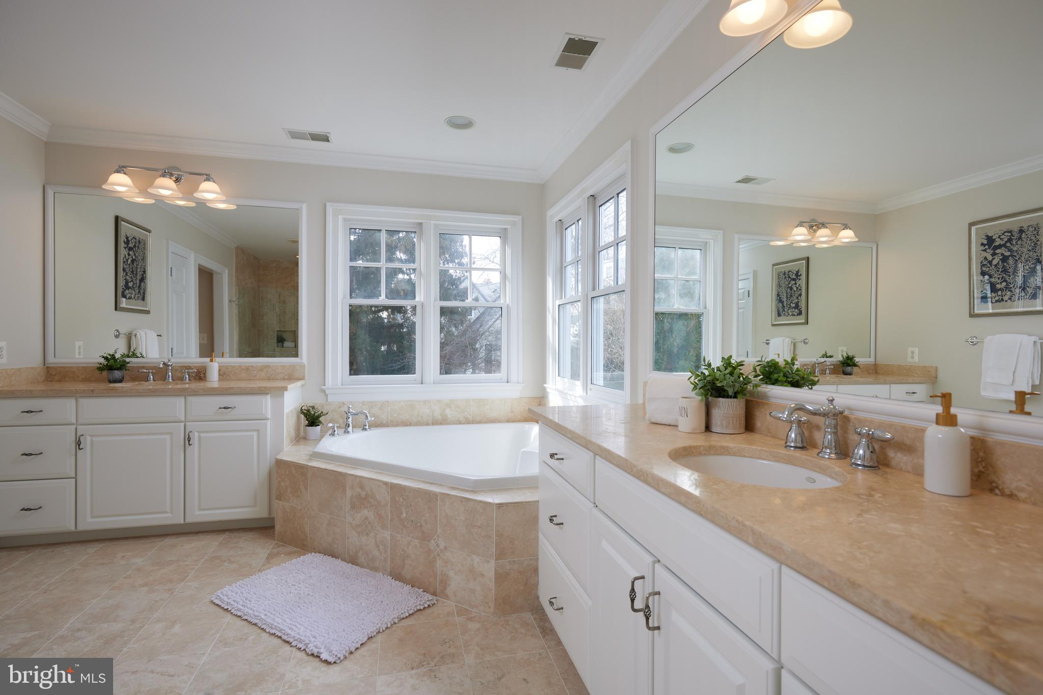 3316 SHEPHERD STREET