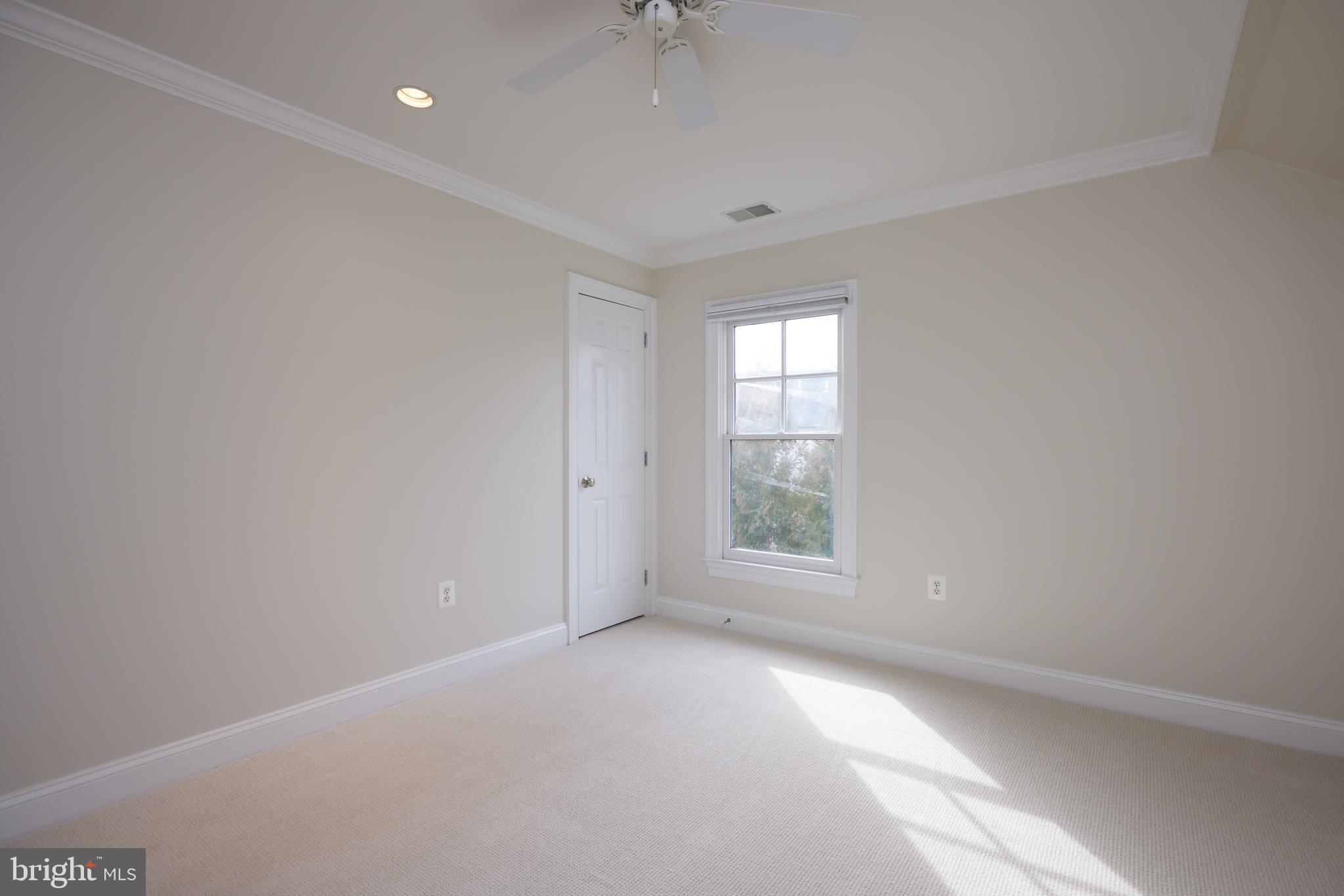 3316 SHEPHERD STREET