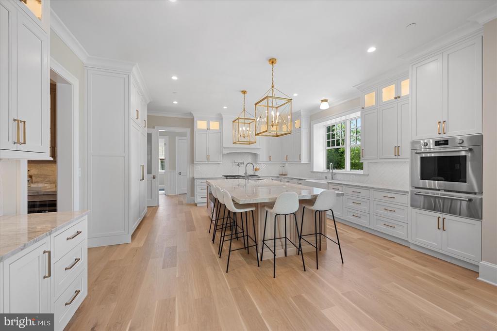 5408 MOORLAND LANE