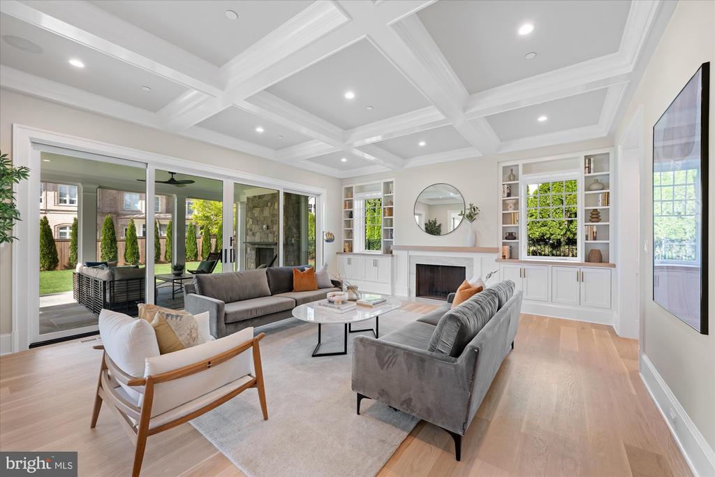 5408 MOORLAND LANE