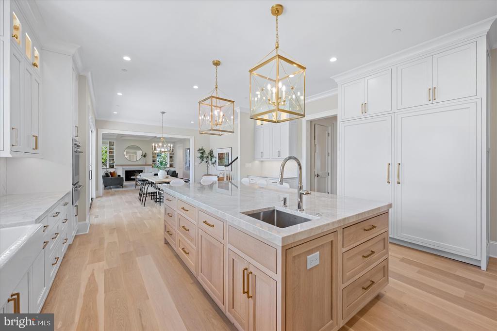 5408 MOORLAND LANE