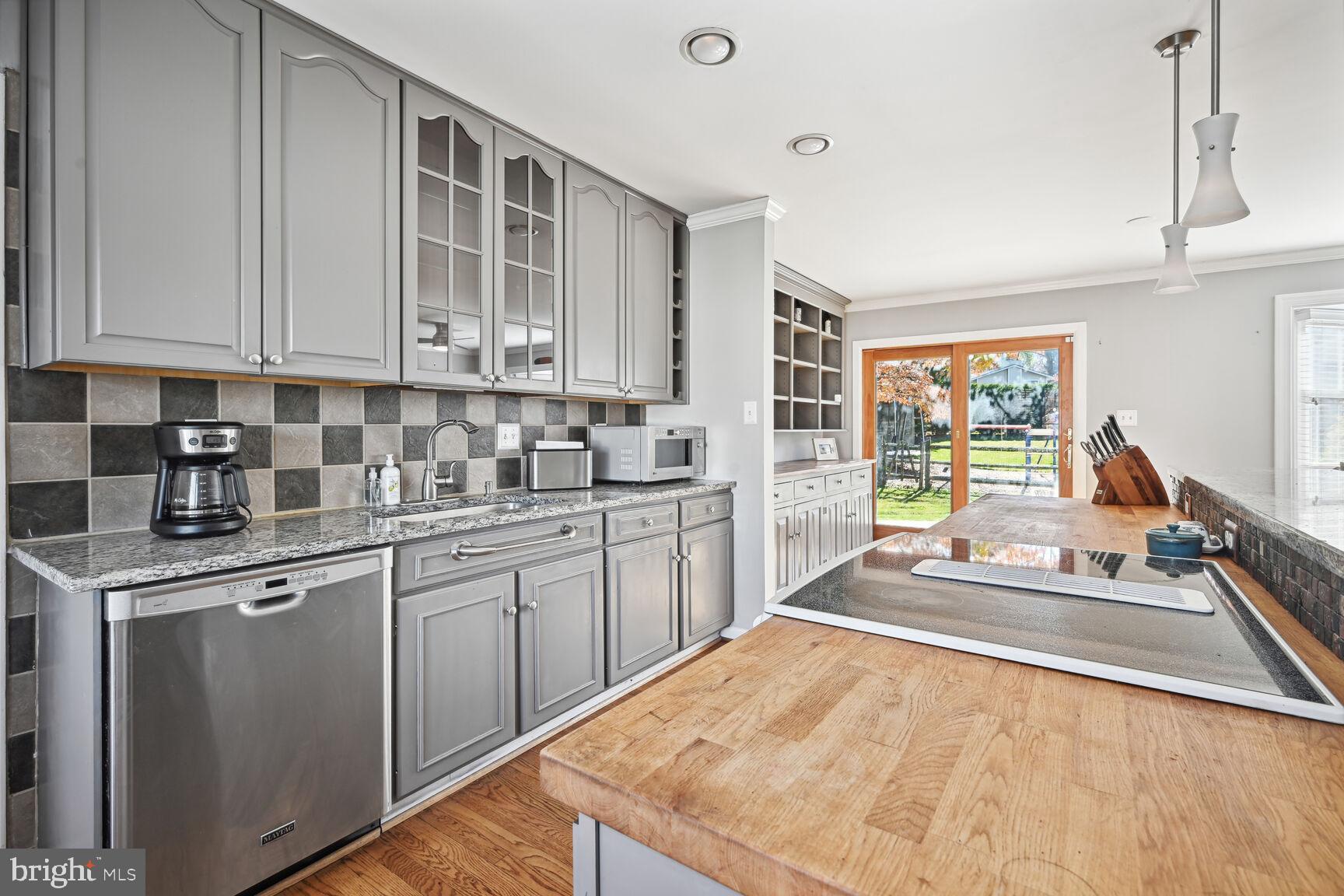 3104 VANDEVER STREET